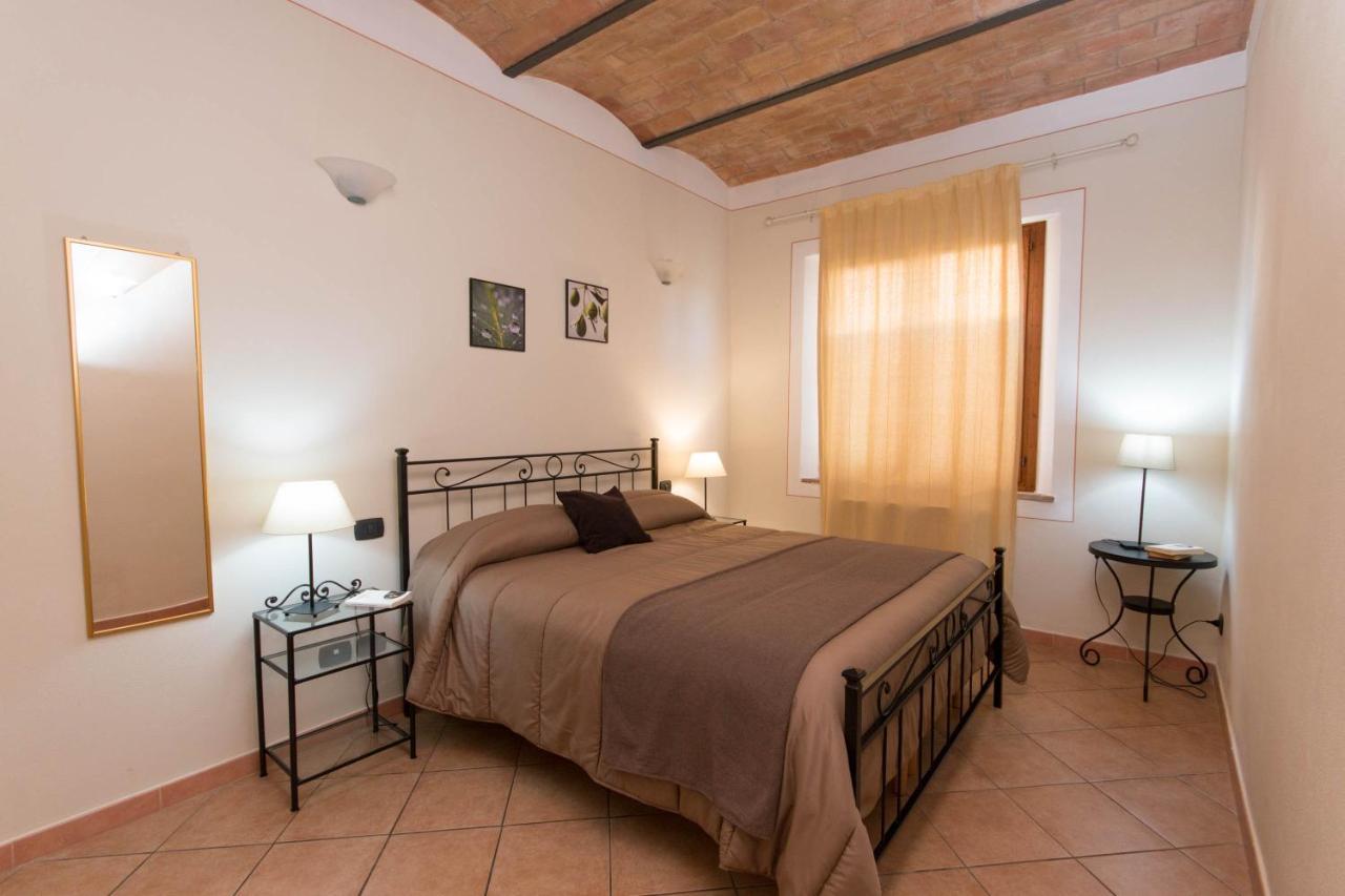 Agriturismo Podere Camollia Costalpino Eksteriør billede